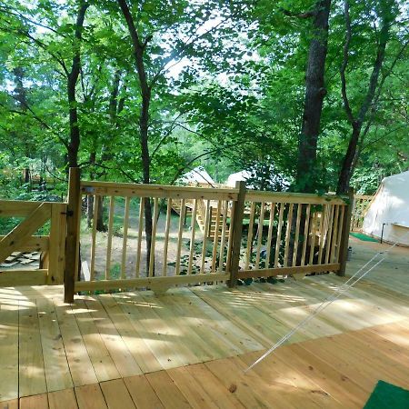 Glampin' In Style-Broken Bow Hotel Exterior photo